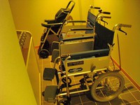 Medium_02　車いす貸し出し